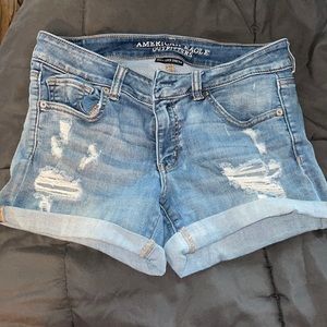 American Eagle midi jean shorts - size 10.
